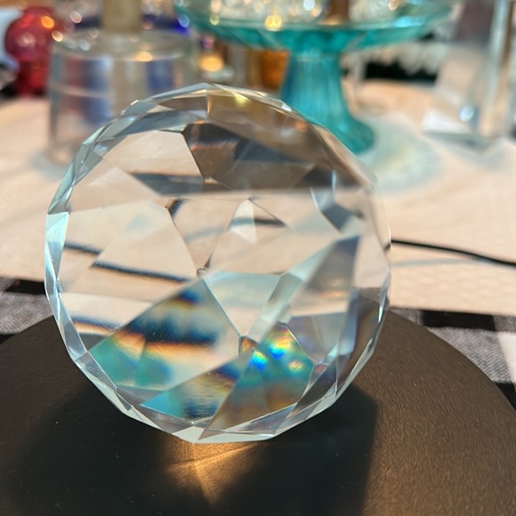 Chrystal Teardrop Diamond Shape Paperweight 9x4.5” - Picture 5 of 10